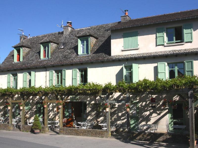 Logis Auberge Du Fel Le Fel Eksteriør bilde