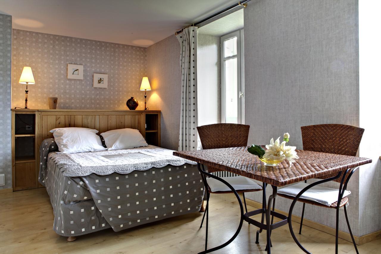 Logis Auberge Du Fel Le Fel Eksteriør bilde