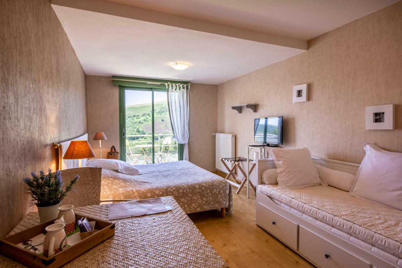 Logis Auberge Du Fel Le Fel Eksteriør bilde